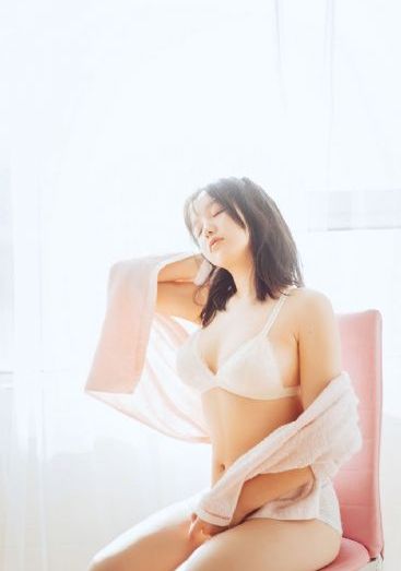 亚洲av里番_BD英语电影完整版
