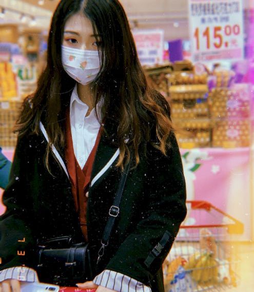天天摸夜夜添久久精品_剧情片高清完整版播放